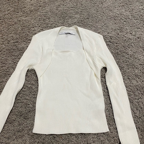 White Top with built in sleeves - Picture 1 of 4